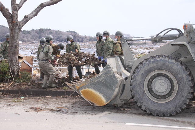 Japan Self-Defense Forces / Rubble / Clearance working