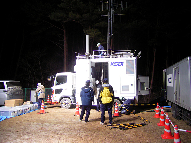 Liaison Yuzawa / Rikuzentakata / Machine for disaster response / Lighting vehicle / Operation