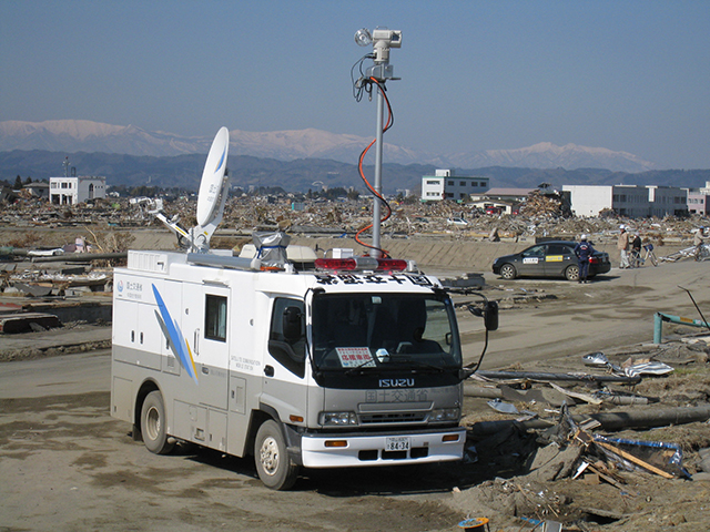 Satellite communication vehicle / Natori river, Natori
