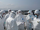 Fukushima Minamisoma Within a radius of 20 km ofNuclear Plant / Field research / Inspection